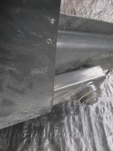 New Holland BB 1290 Plus - Attachment for Farm tractor: picture 4 New Holland BB 1290 Plus - Attachment for Farm tractor: picture 4