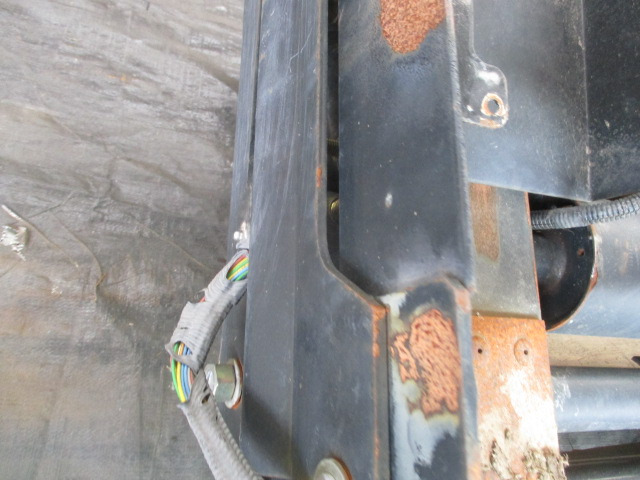 New Holland BB 1290 Plus - Attachment for Farm tractor: picture 4 New Holland BB 1290 Plus - Attachment for Farm tractor: picture 4
