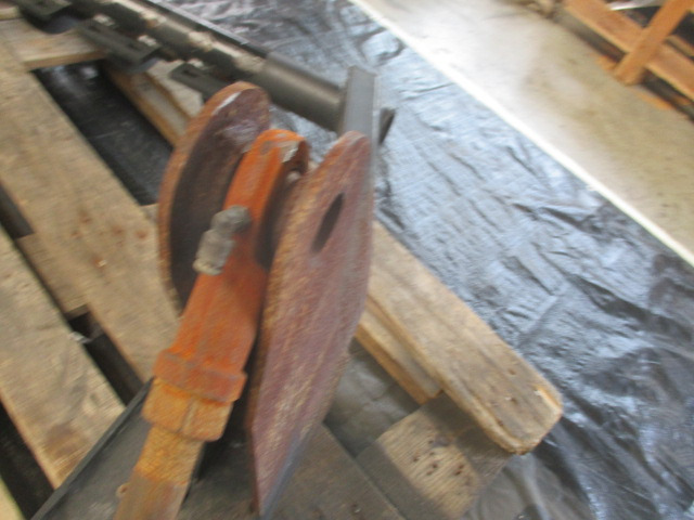 New Holland BB 1290 Plus - Attachment for Farm tractor: picture 3 New Holland BB 1290 Plus - Attachment for Farm tractor: picture 3