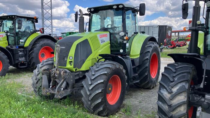 Claas Axion 840 - Farm tractor: picture 1 Claas Axion 840 - Farm tractor: picture 1