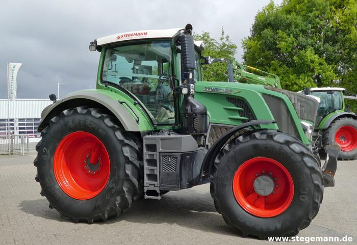 Fendt 826 Vario - Farm tractor: picture 3 Fendt 826 Vario - Farm tractor: picture 3