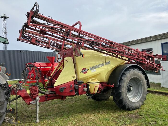 Hardi NAVIGATOR 4000 - Tractor mounted sprayer: picture 1 Hardi NAVIGATOR 4000 - Tractor mounted sprayer: picture 1