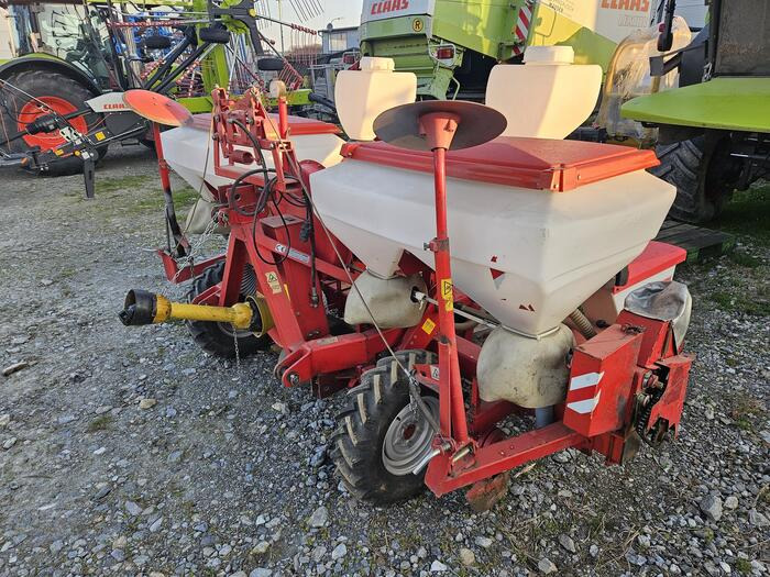 Kverneland Einzelkornsämaschine 4reihig - Seed drill: picture 1 Kverneland Einzelkornsämaschine 4reihig - Seed drill: picture 1