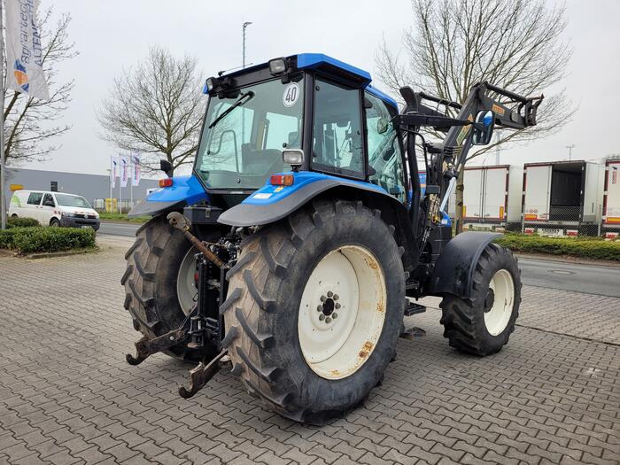 New Holland TS 115 - Farm tractor: picture 1 New Holland TS 115 - Farm tractor: picture 1
