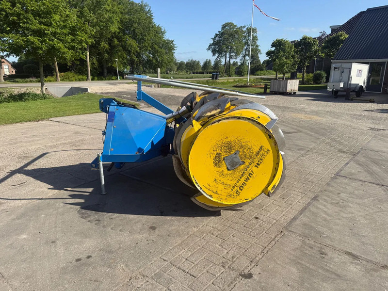 Jumbo Reck JUMBO II Wokkel Front aanbouw Kuilverdeler verdichtingswals - Mower: picture 4 Jumbo Reck JUMBO II Wokkel Front aanbouw Kuilverdeler verdichtingswals - Mower: picture 4
