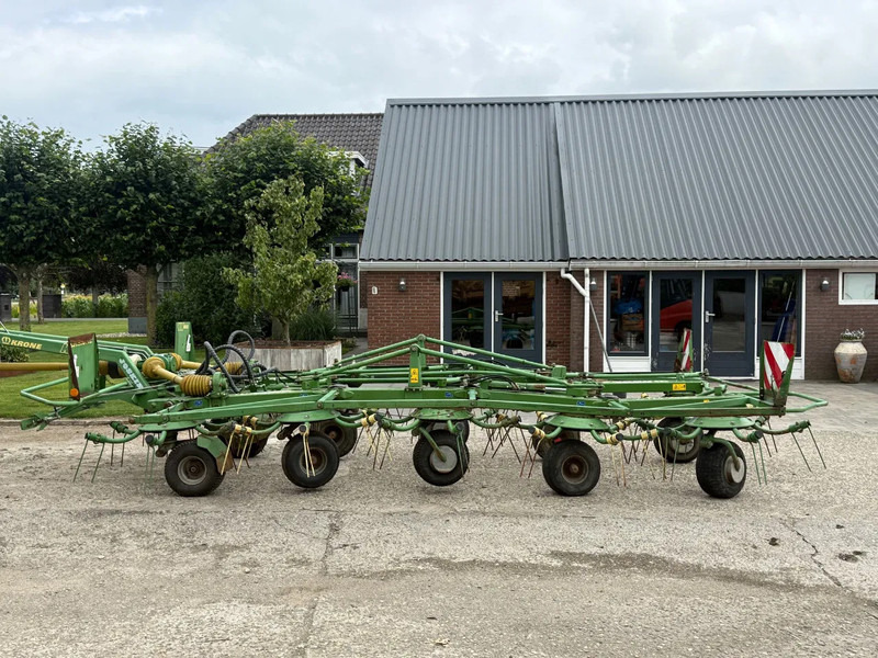 Krone KWT 11.02 / 10 Trein model - Tedder/ Rake: picture 1 Krone KWT 11.02 / 10 Trein model - Tedder/ Rake: picture 1