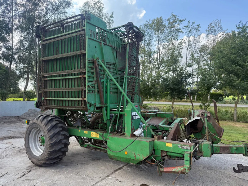 Onbekend Stoll V202 Bietenrooier Getrokken bietenrooier - Beet harvester: picture 1 Onbekend Stoll V202 Bietenrooier Getrokken bietenrooier - Beet harvester: picture 1