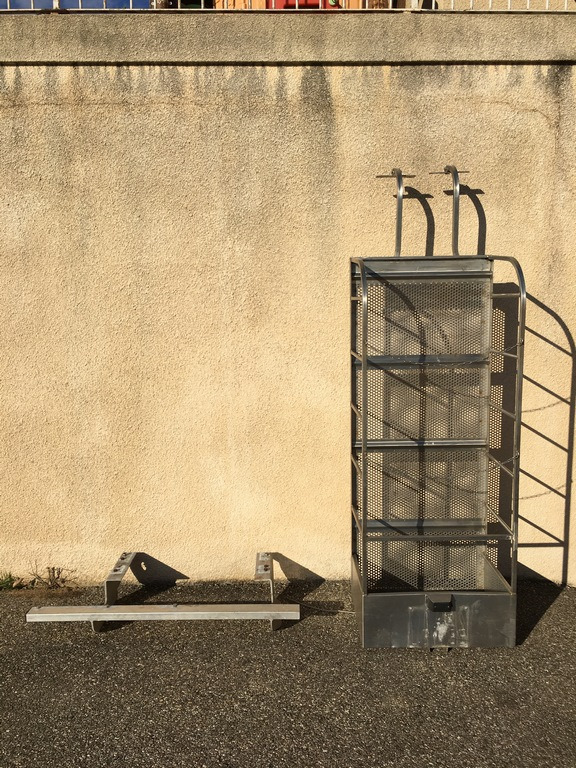 Porte ski Inox : - Tool/ Equipment: picture 5 Porte ski Inox : - Tool/ Equipment: picture 5