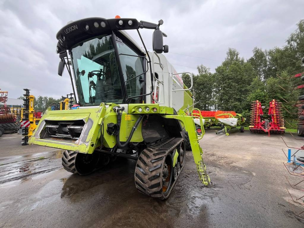 Claas Lexion 750 TT - Combine harvester: picture 2 Claas Lexion 750 TT - Combine harvester: picture 2