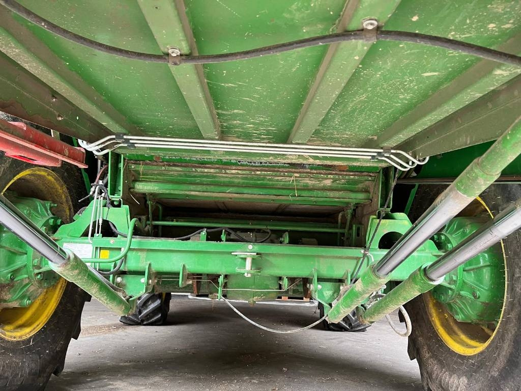 John Deere W 440 - Combine harvester: picture 2 John Deere W 440 - Combine harvester: picture 2