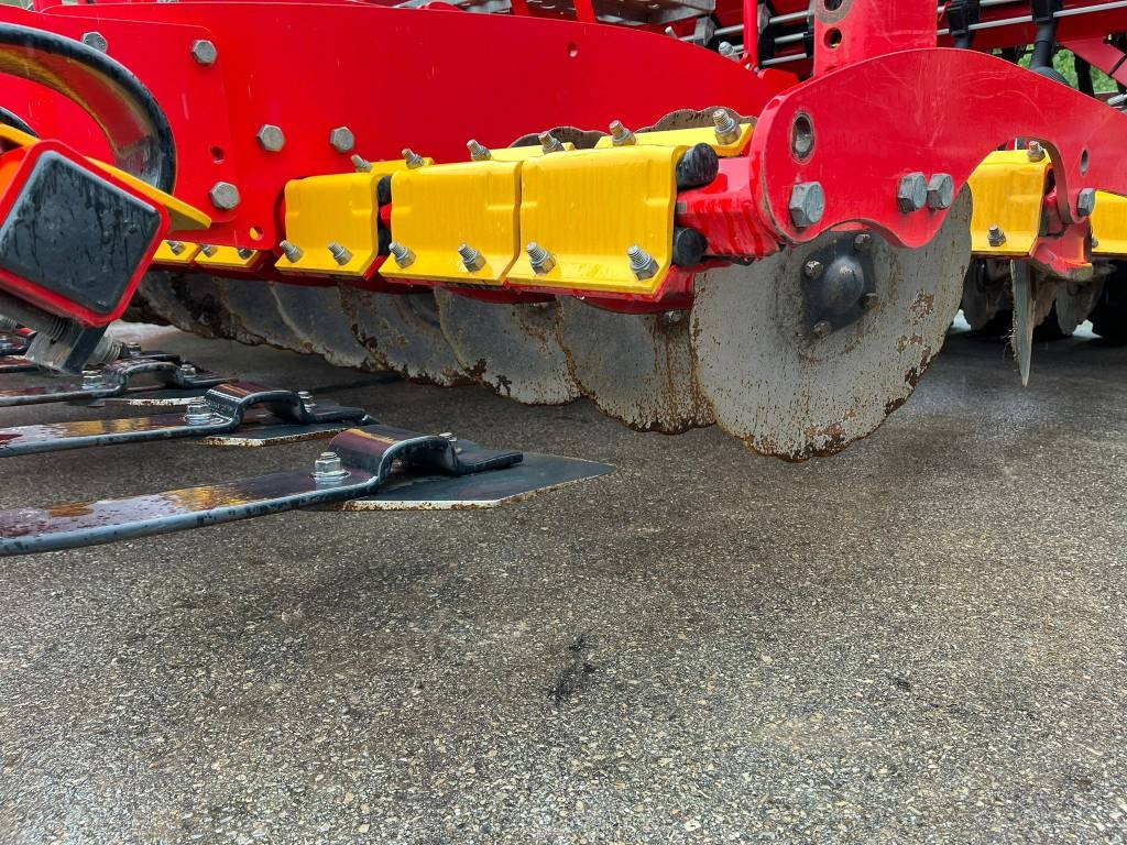 Combine seed drill Vaderstad Rapid RD400C: picture 14