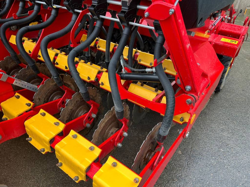 Combine seed drill Vaderstad Rapid RD400C: picture 15