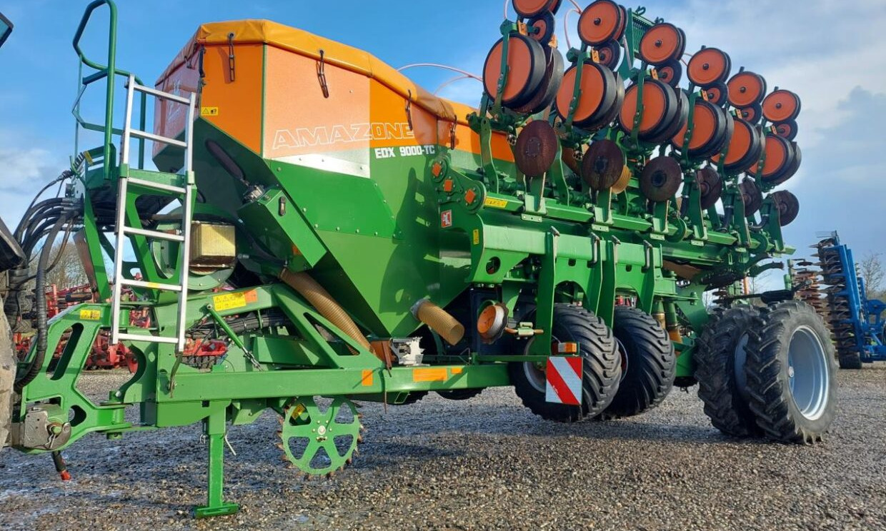 Amazone EDX 9000-TC MED GPS - Precision sowing machine: picture 2 Amazone EDX 9000-TC MED GPS - Precision sowing machine: picture 2