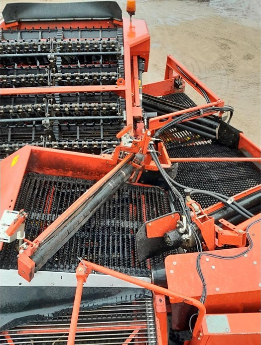 Potato harvester Grimme SE 150-60 NB: picture 11