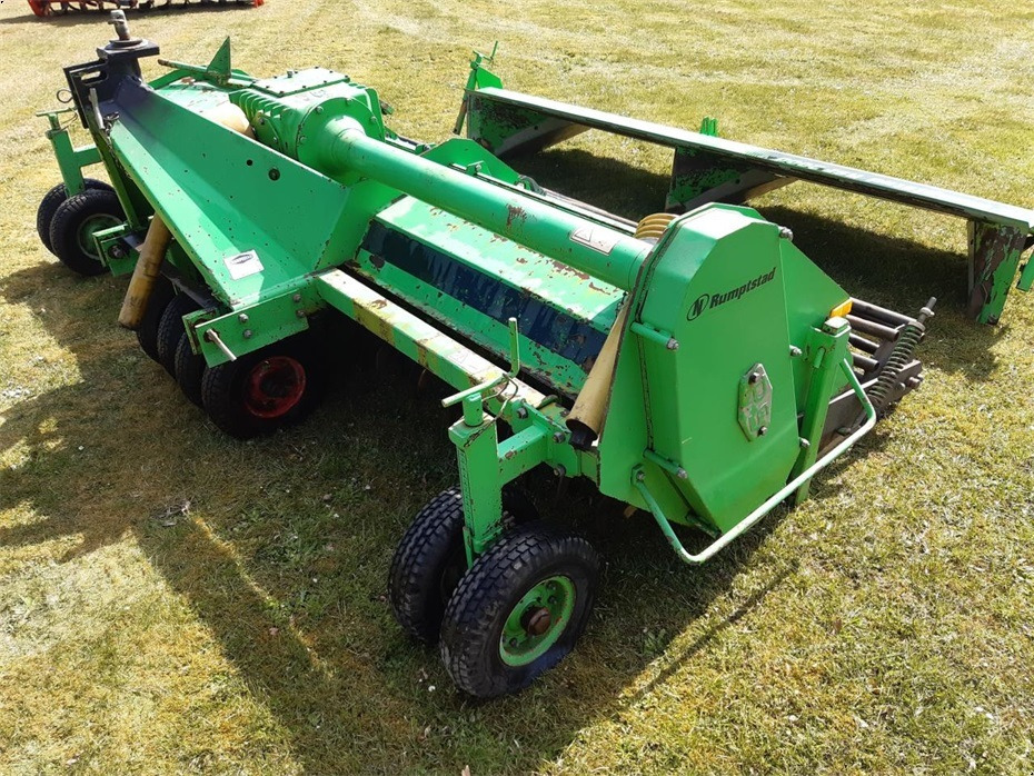 Rumptstad
RSF 2000 - Rotavator: picture 1 Rumptstad
RSF 2000 - Rotavator: picture 1