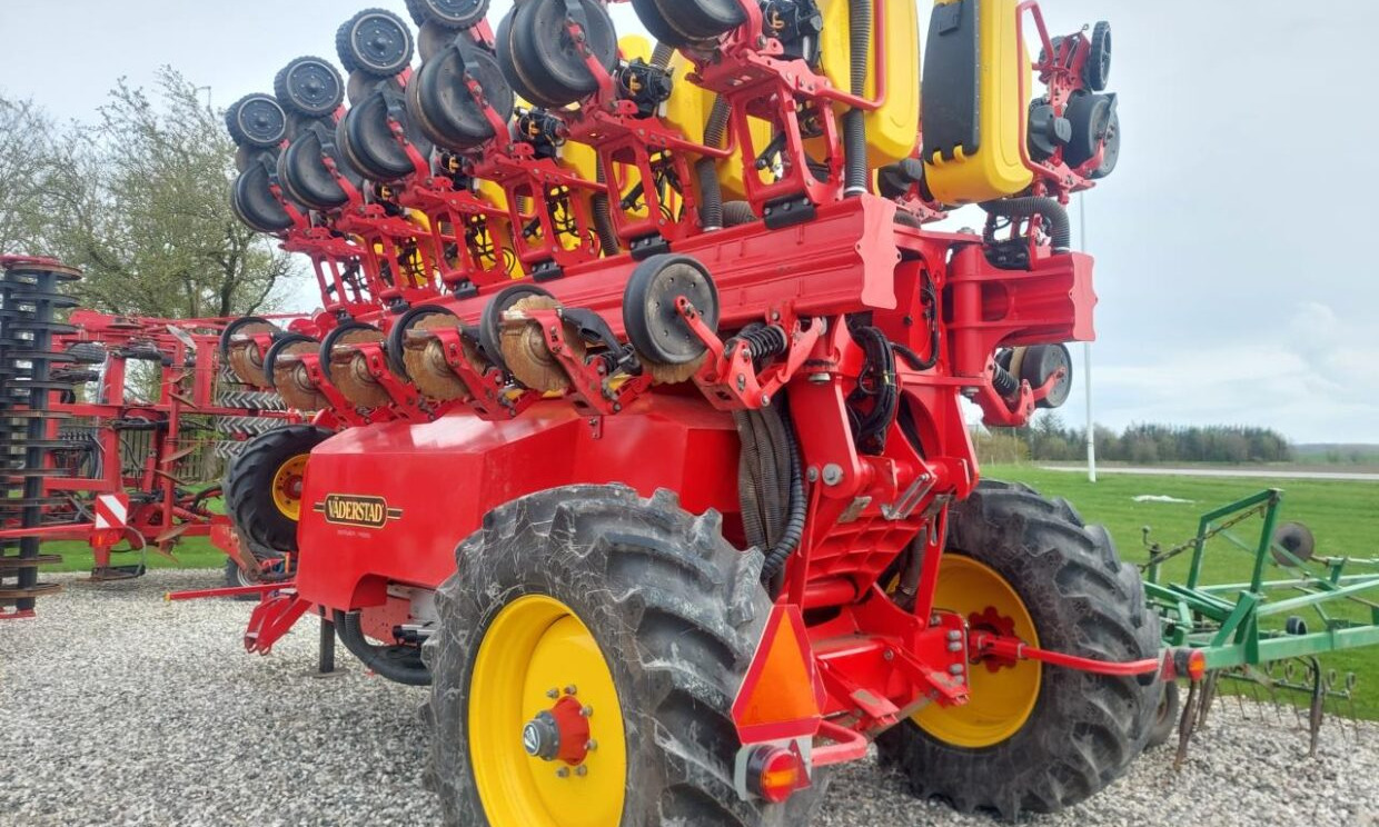 Väderstad Tempo L 12 - Precision sowing machine: picture 1 Väderstad Tempo L 12 - Precision sowing machine: picture 1