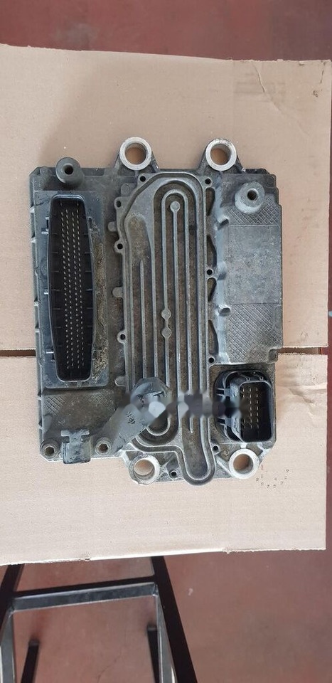 Continental ACM2 A000 446 34 54 Mercedes-Benz Actros MP4 euro 6 - ECU for Truck: picture 1 Continental ACM2 A000 446 34 54 Mercedes-Benz Actros MP4 euro 6 - ECU for Truck: picture 1