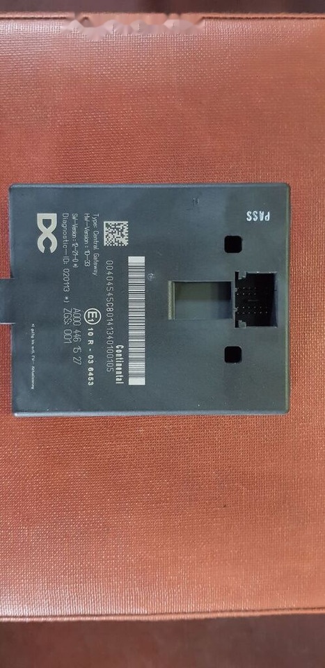 Continental CENTRAL GATEWAY A 000 446 1527 Mercedes-Benz ACTROS MB4 - ECU for Truck: picture 1 Continental CENTRAL GATEWAY A 000 446 1527 Mercedes-Benz ACTROS MB4 - ECU for Truck: picture 1