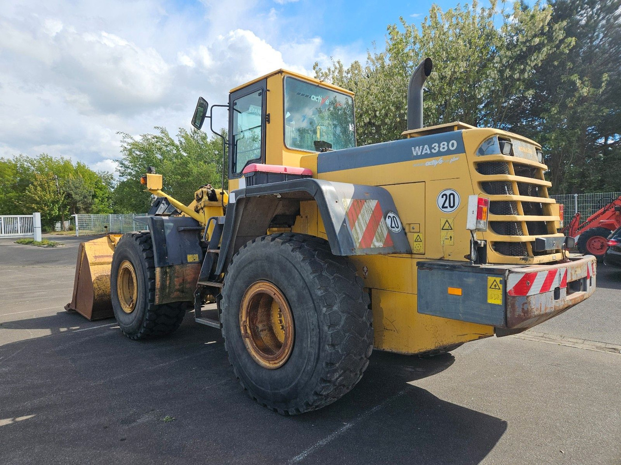 Komatsu WA 380-3 - Wheel loader: picture 2 Komatsu WA 380-3 - Wheel loader: picture 2