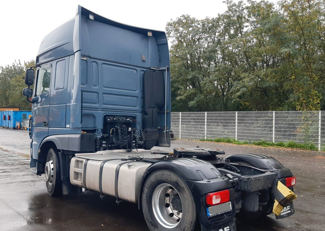 DAF XF 530 SSC Kipphydraulik, Standklima, Retarder - Tractor unit: picture 4 DAF XF 530 SSC Kipphydraulik, Standklima, Retarder - Tractor unit: picture 4