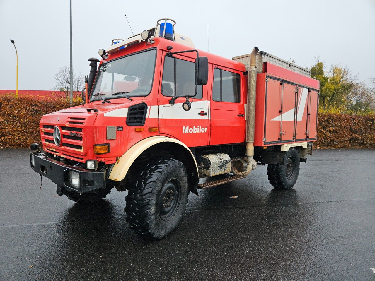 Unimog U4000 4x4 DOKA Tanklöschfahrzeug Feuerwehr - Tank truck: picture 2 Unimog U4000 4x4 DOKA Tanklöschfahrzeug Feuerwehr - Tank truck: picture 2