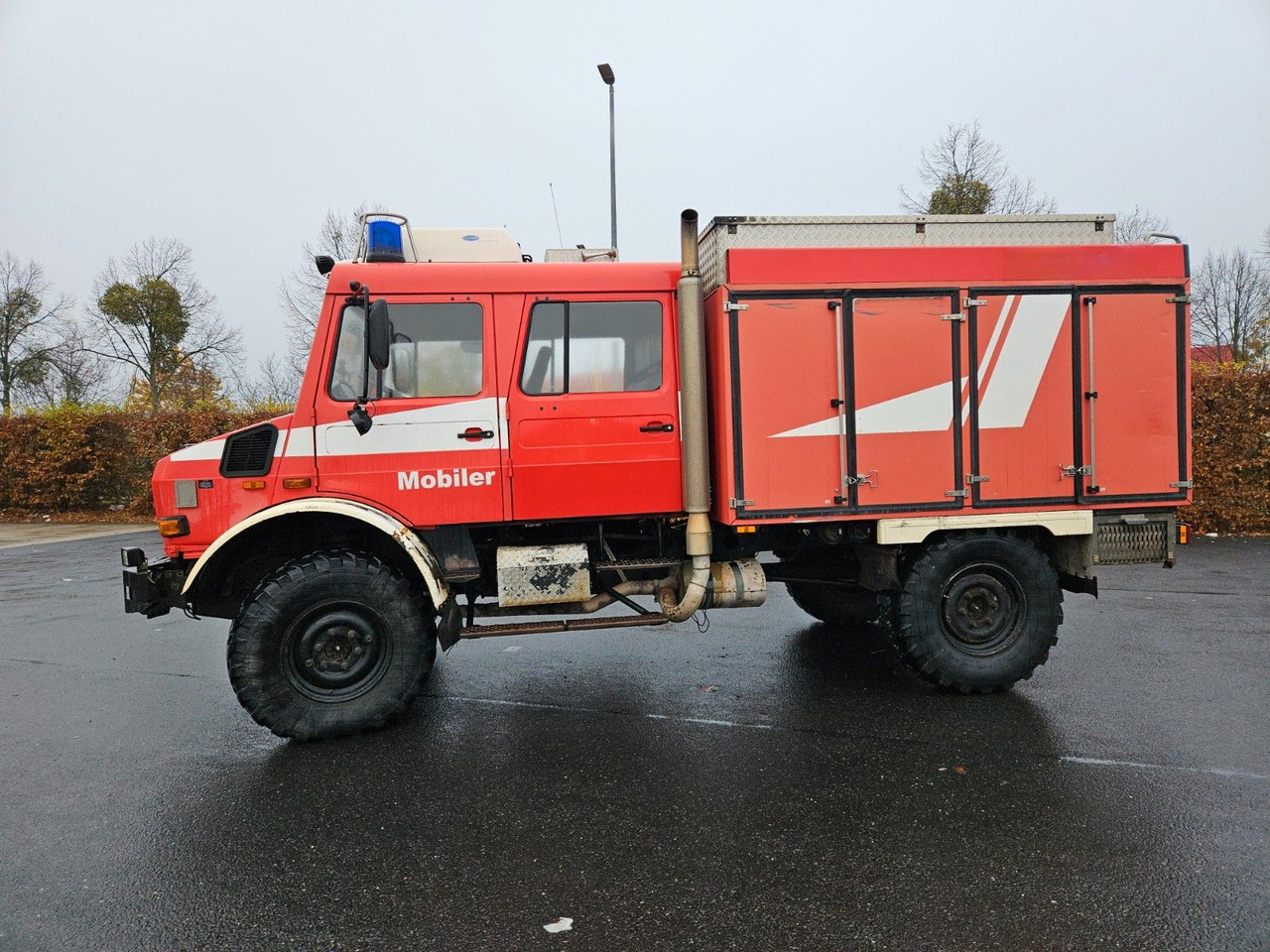 Unimog U4000 4x4 DOKA Tanklöschfahrzeug Feuerwehr - Tank truck: picture 3 Unimog U4000 4x4 DOKA Tanklöschfahrzeug Feuerwehr - Tank truck: picture 3