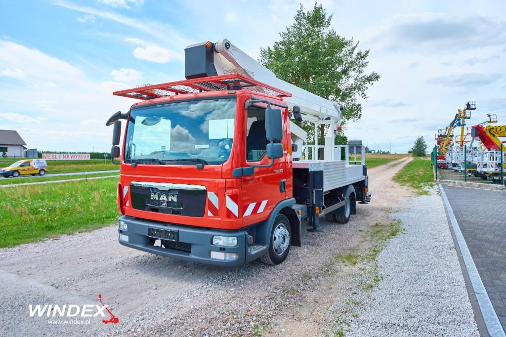Ruthmann T 300 - Truck mounted aerial platform: picture 1 Ruthmann T 300 - Truck mounted aerial platform: picture 1