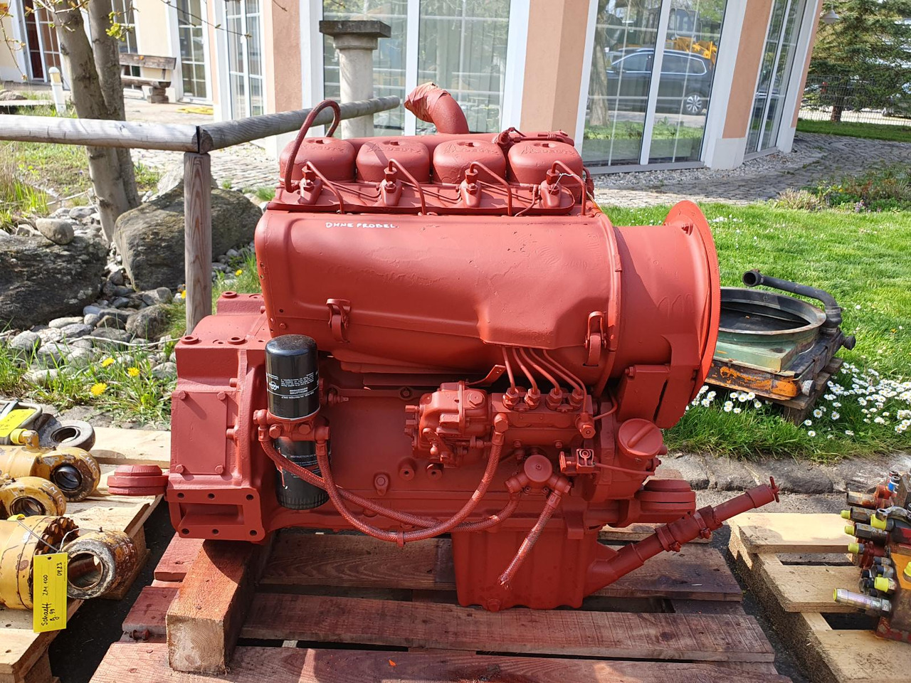 Deutz F4L912 aus SKB 800 - Engine for Construction machinery: picture 3 Deutz F4L912 aus SKB 800 - Engine for Construction machinery: picture 3