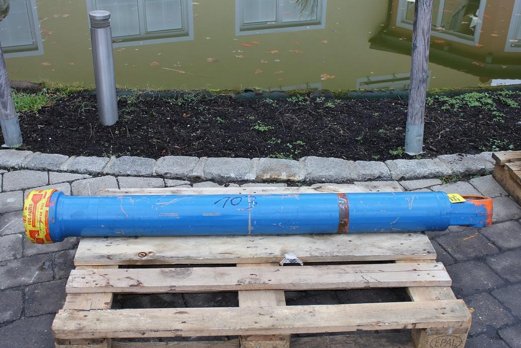 Doosan Solar 220 - Hydraulic cylinder for Construction machinery: picture 3 Doosan Solar 220 - Hydraulic cylinder for Construction machinery: picture 3