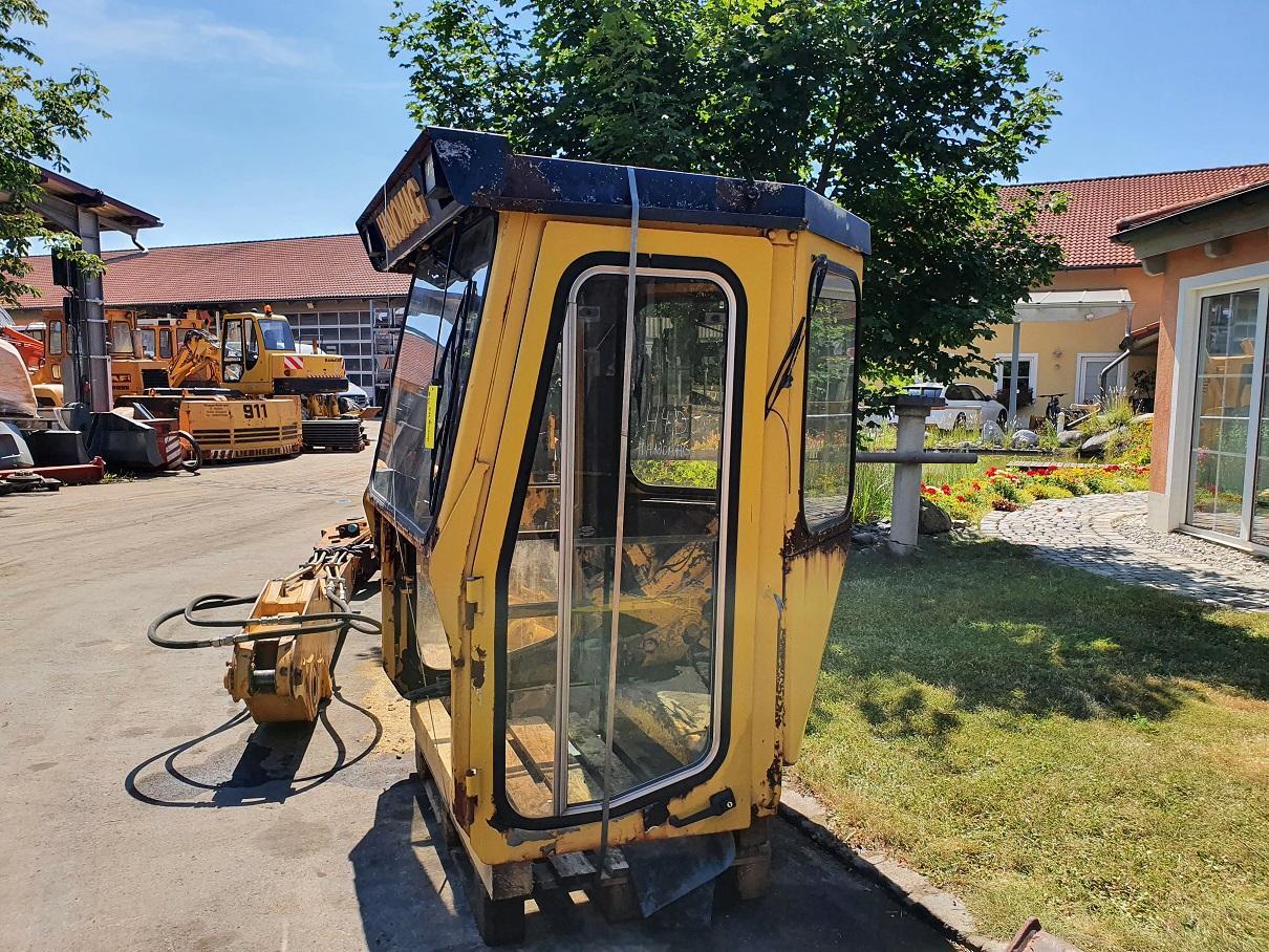 Hanomag 44D - Cab for Wheel loader: picture 2 Hanomag 44D - Cab for Wheel loader: picture 2