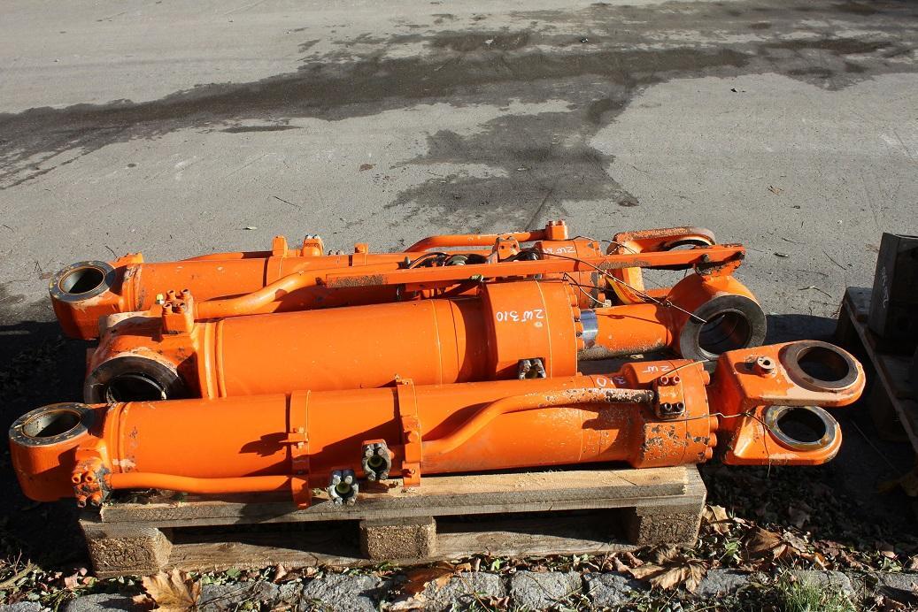 Hitachi ZW 310 - Hydraulic cylinder for Construction machinery: picture 5 Hitachi ZW 310 - Hydraulic cylinder for Construction machinery: picture 5
