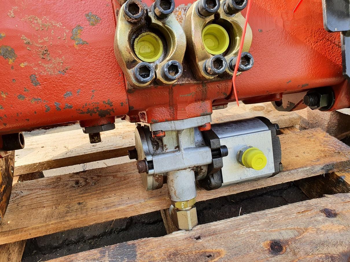 Kawasaki K3V112 aus Robex 220 - Hydraulic pump for Crawler excavator: picture 5 Kawasaki K3V112 aus Robex 220 - Hydraulic pump for Crawler excavator: picture 5