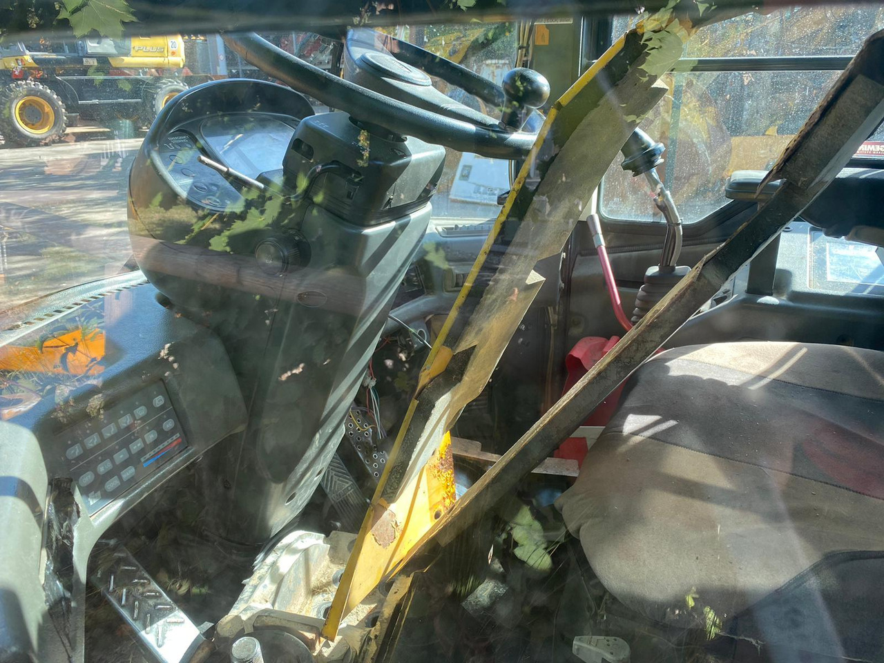 Komatsu WA 380 - Cab for Construction machinery: picture 4 Komatsu WA 380 - Cab for Construction machinery: picture 4