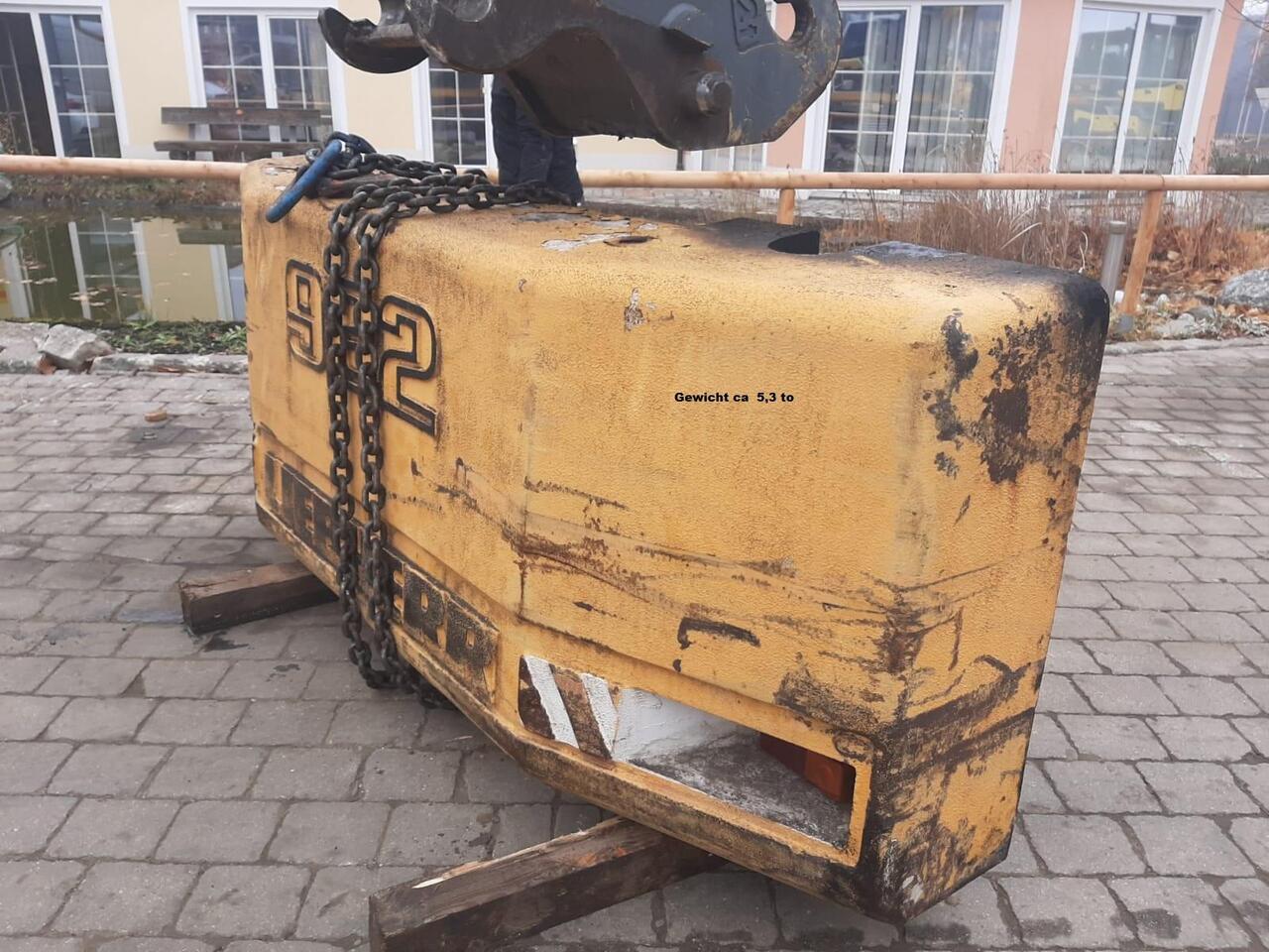 Liebherr A 922 LIT - Counterweight for Excavator: picture 4 Liebherr A 922 LIT - Counterweight for Excavator: picture 4