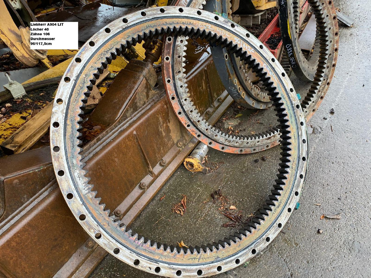 Liebherr A904 LIT - Slewing ring for Construction machinery: picture 1 Liebherr A904 LIT - Slewing ring for Construction machinery: picture 1