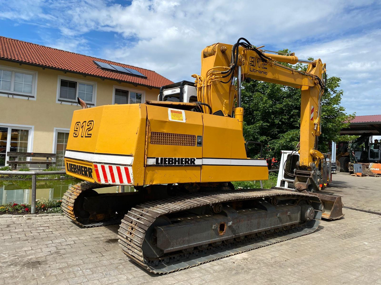 Crawler excavator Liebherr R 912 LIT: picture 8