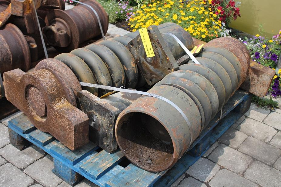 Liebherr R 974 - Undercarriage parts for Construction machinery: picture 2 Liebherr R 974 - Undercarriage parts for Construction machinery: picture 2