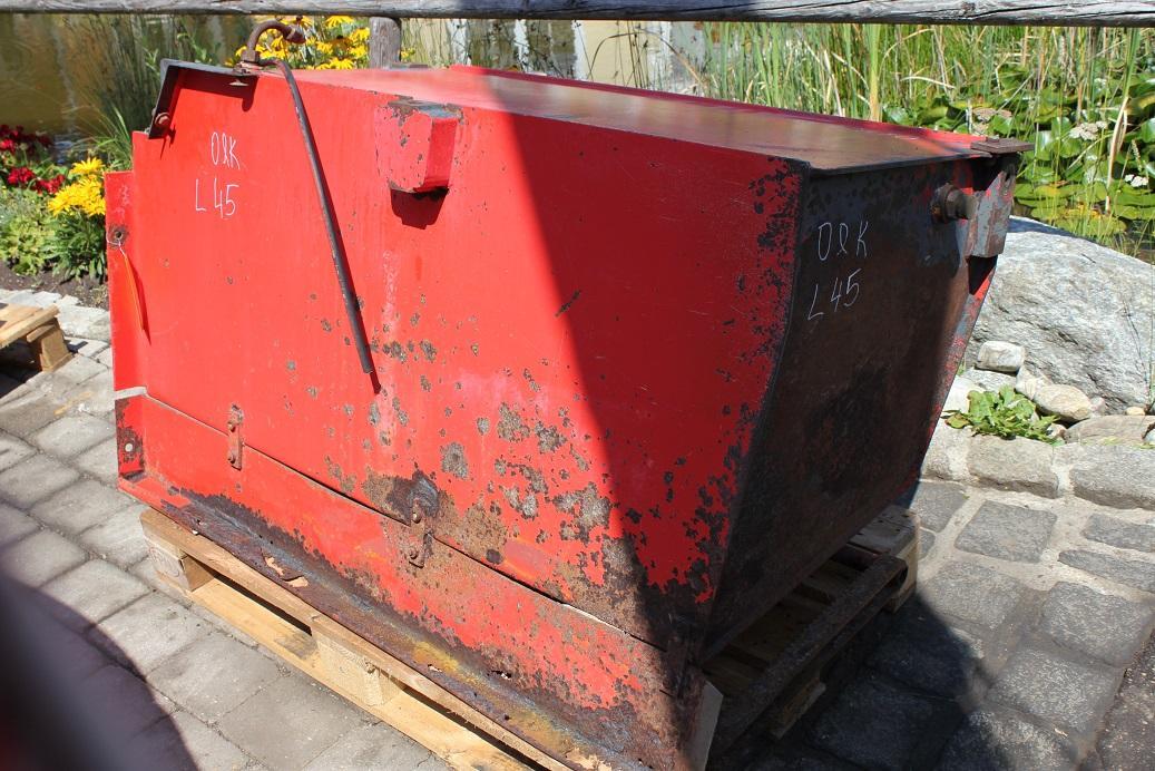 O&K L 45 - Fuel tank for Wheel loader: picture 3 O&K L 45 - Fuel tank for Wheel loader: picture 3
