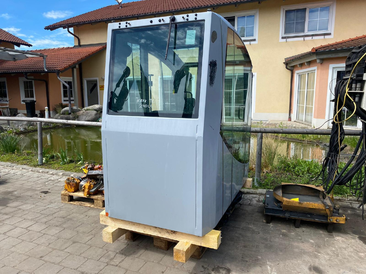Terex TC 240 LC - Cab for Construction machinery: picture 5 Terex TC 240 LC - Cab for Construction machinery: picture 5