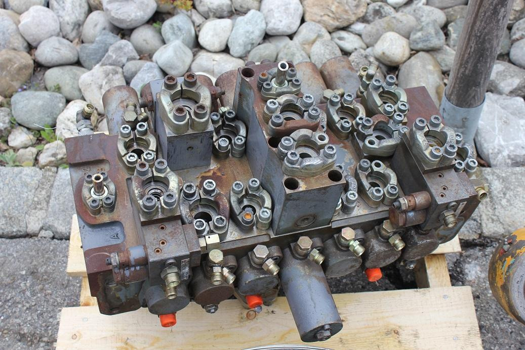 Zeppelin ZM 19 - Hydraulic valve for Construction machinery: picture 2 Zeppelin ZM 19 - Hydraulic valve for Construction machinery: picture 2