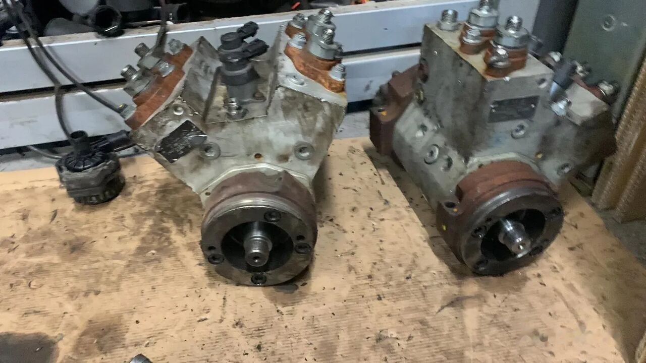 Bosch Pompa Wysokiego Ciśnienia MAN "V" MAN 51.11103-7762 F00BC0 51.11103-7762 truck - Fuel pump for Truck: picture 1 Bosch Pompa Wysokiego Ciśnienia MAN "V" MAN 51.11103-7762 F00BC0 51.11103-7762 truck - Fuel pump for Truck: picture 1