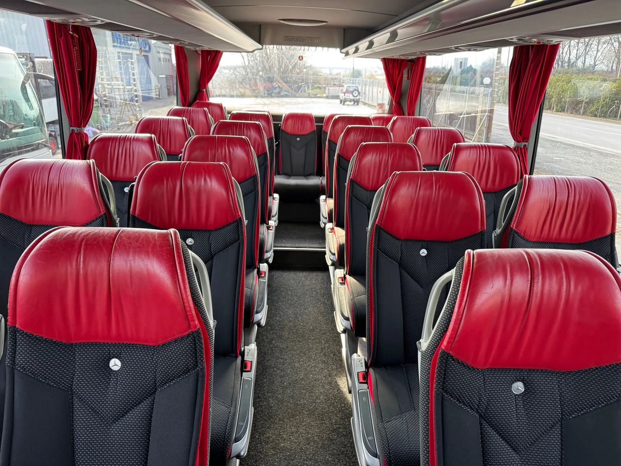 Coach Mercedes-Benz Tourismo: picture 8