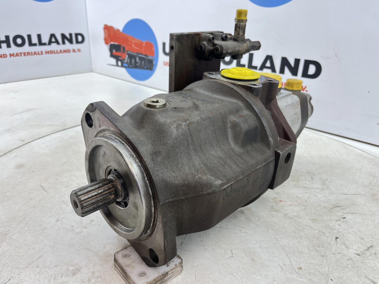 Compact truck CT.2 Axial piston pump - Hydraulic pump for Crane: picture 2 Compact truck CT.2 Axial piston pump - Hydraulic pump for Crane: picture 2