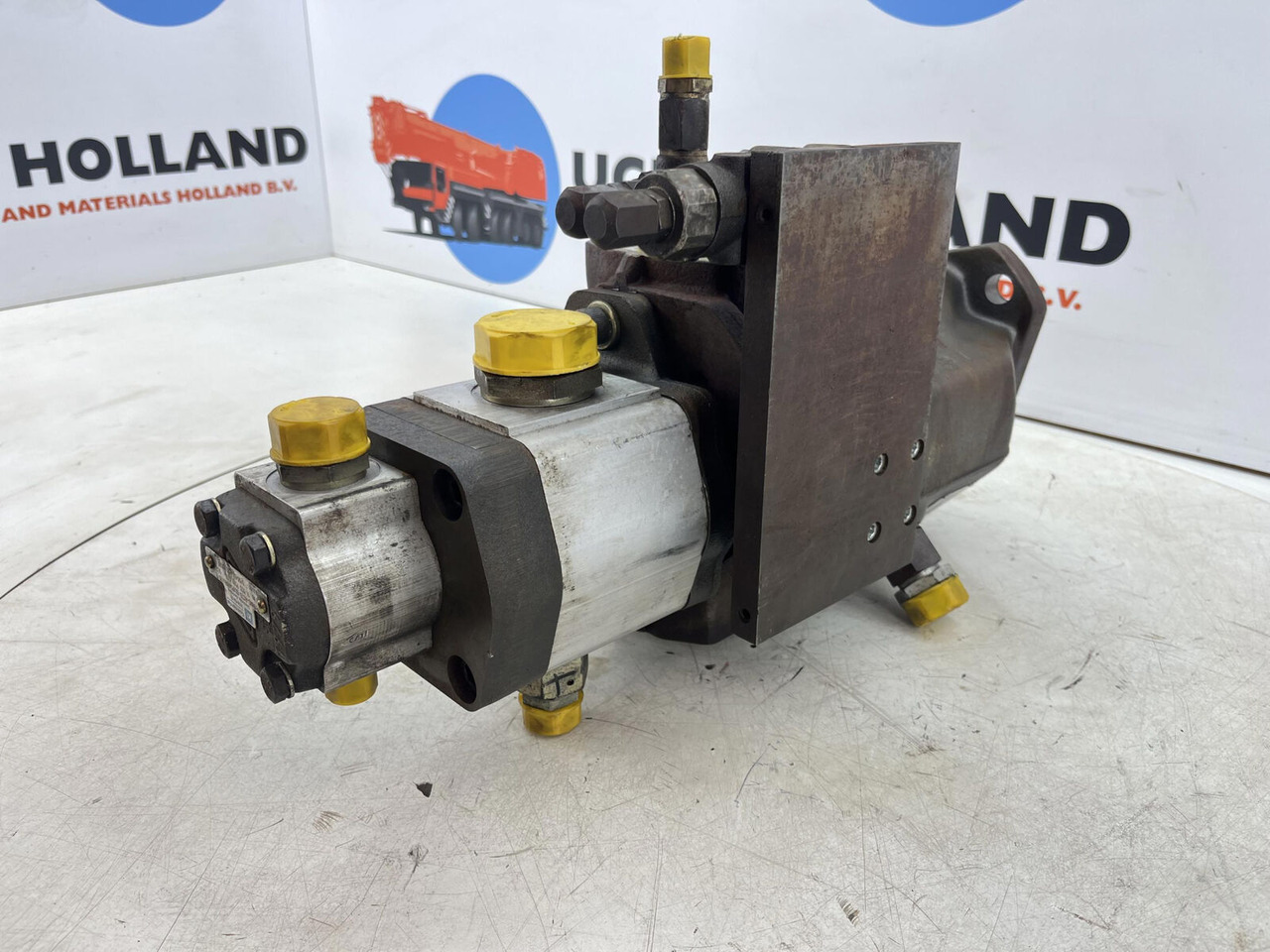 Compact truck CT.2 Axial piston pump - Hydraulic pump for Crane: picture 4 Compact truck CT.2 Axial piston pump - Hydraulic pump for Crane: picture 4