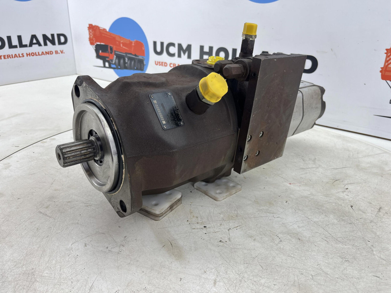 Compact truck CT.2 Axial piston pump - Hydraulic pump for Mobile crane: picture 4 Compact truck CT.2 Axial piston pump - Hydraulic pump for Mobile crane: picture 4