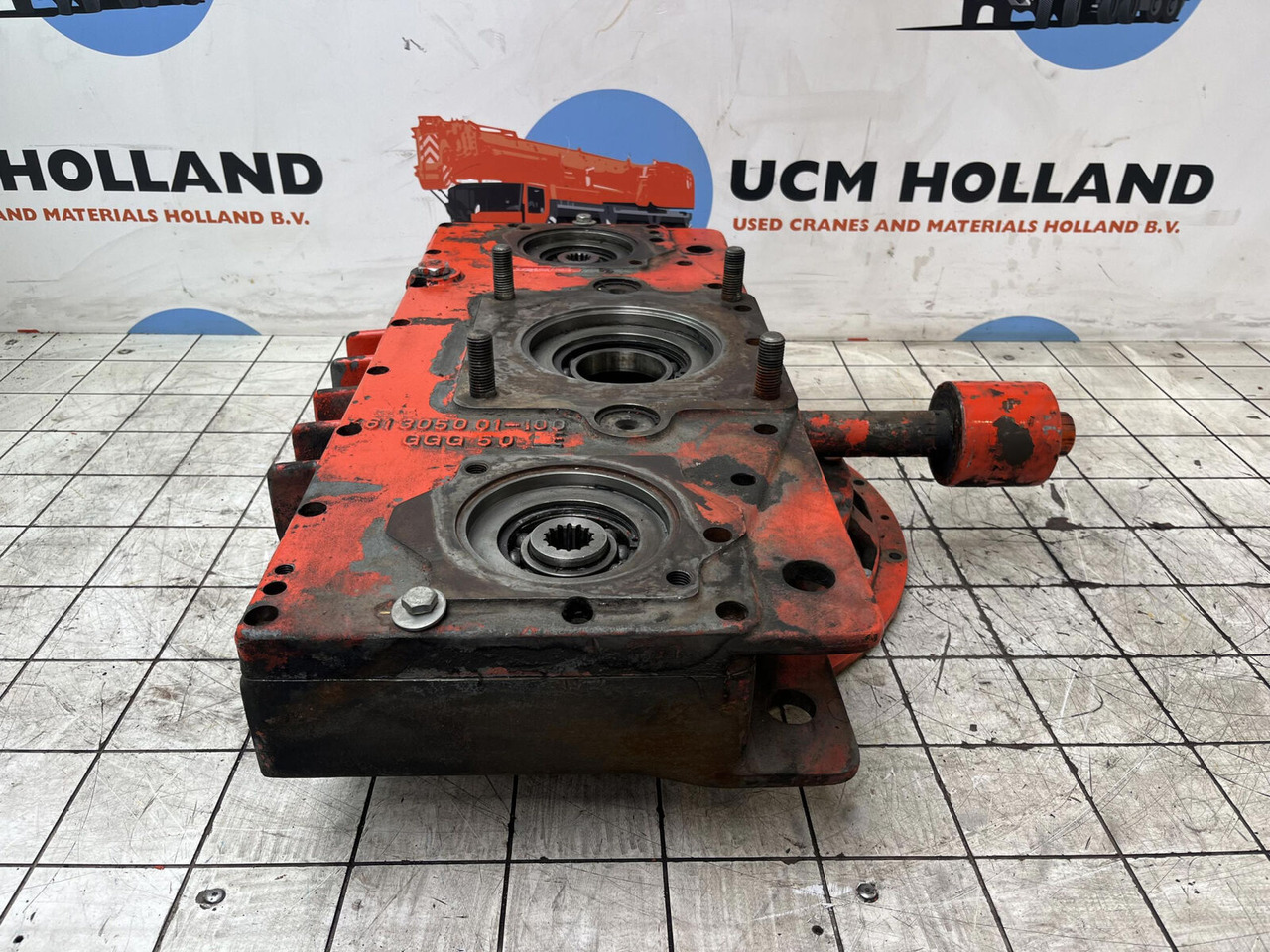 Compact truck CT 2 pump distributor gear box - Hydraulic pump for Mobile crane: picture 4 Compact truck CT 2 pump distributor gear box - Hydraulic pump for Mobile crane: picture 4