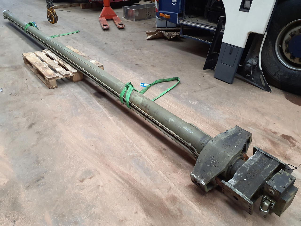FAUN ATF 45-3 Telescopic cilinder 1 - Hydraulic cylinder for Mobile crane: picture 3 FAUN ATF 45-3 Telescopic cilinder 1 - Hydraulic cylinder for Mobile crane: picture 3