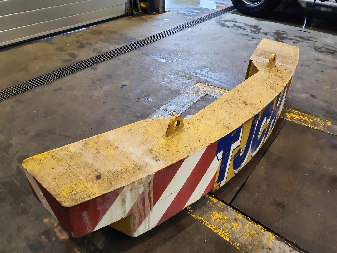 FAUN ATF 45 counterweight 2,45 ton - Counterweight for Mobile crane: picture 3 FAUN ATF 45 counterweight 2,45 ton - Counterweight for Mobile crane: picture 3