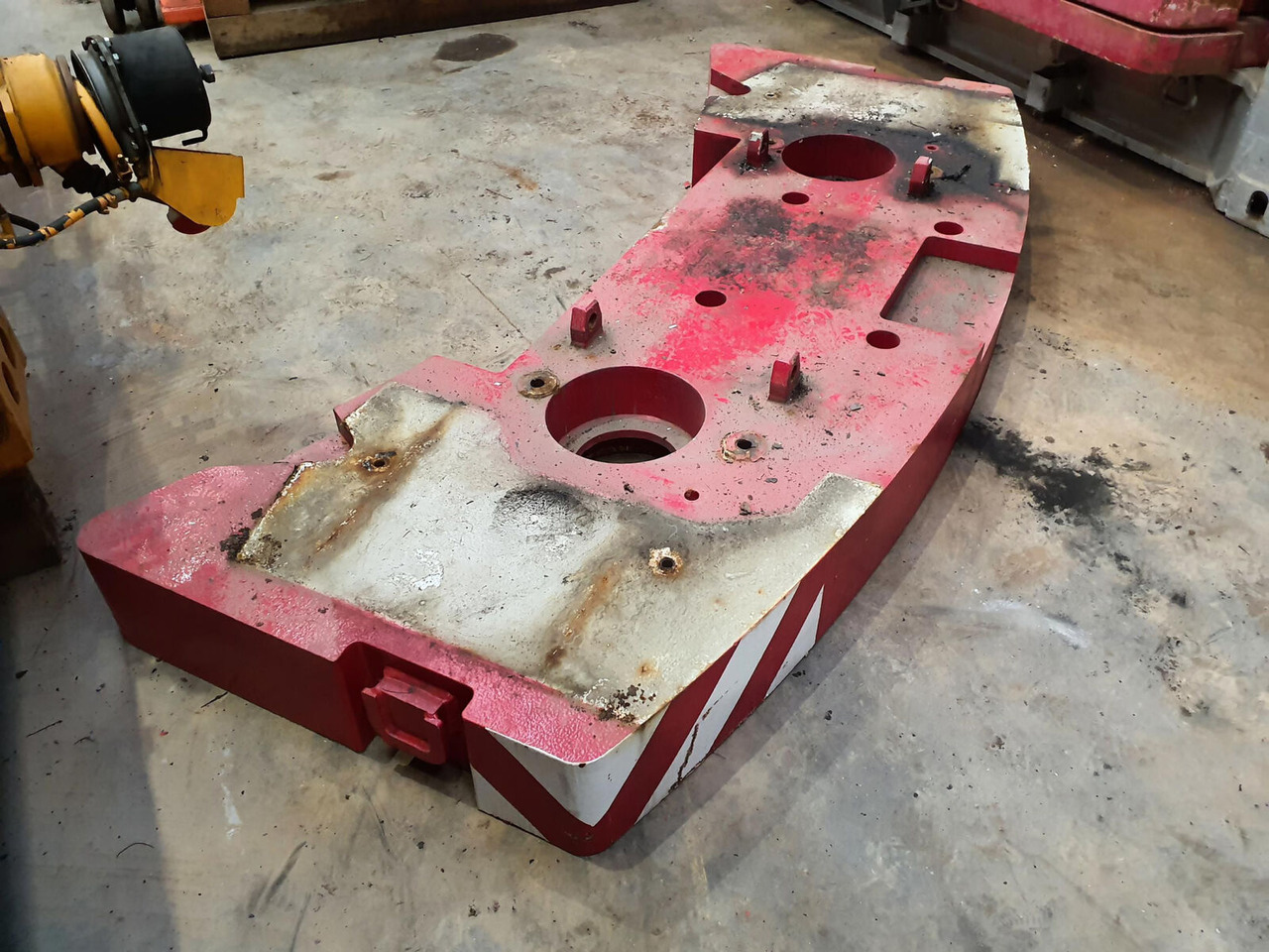 FAUN ATF 50-G3 counterweight 3,3 ton - Counterweight for Mobile crane: picture 1 FAUN ATF 50-G3 counterweight 3,3 ton - Counterweight for Mobile crane: picture 1