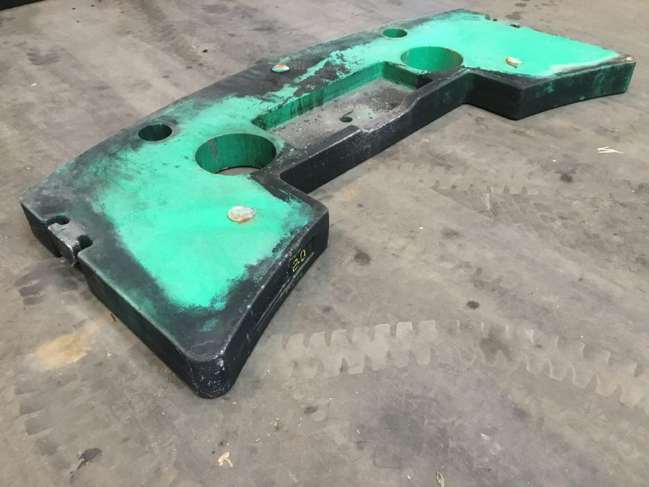 FAUN ATF 60-3 counterweight 2 ton - Counterweight for Mobile crane: picture 1 FAUN ATF 60-3 counterweight 2 ton - Counterweight for Mobile crane: picture 1